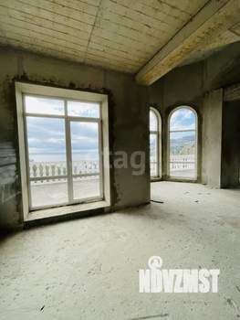 Дом 445м², 4-этажный, участок 11 сот.