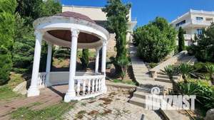 Дом 294м², 2-этажный, участок 20 сот.