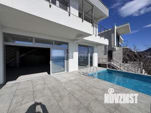 Дом 395м², 3-этажный, участок 5 сот.