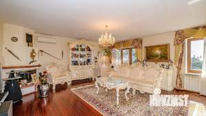 Дом 267м², 3-этажный, участок 35 сот.