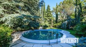 Дом 267м², 3-этажный, участок 35 сот.