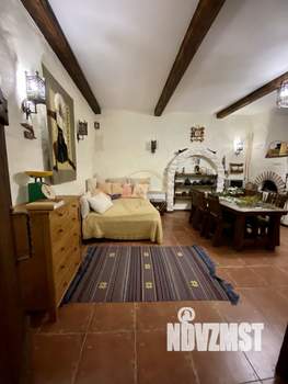 Дом 260м², 2-этажный, участок 6 сот.