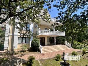 Дом 499м², 3-этажный, участок 18 сот.