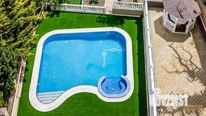 Дом 390м², 4-этажный, участок 10 сот.