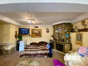 Дом 590м², 3-этажный, участок 9 сот.