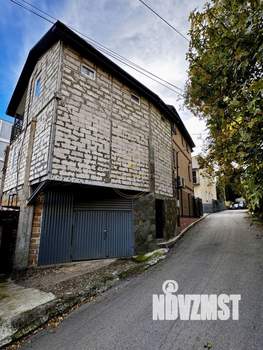 Дом 140м², 3-этажный, участок 1 сот.