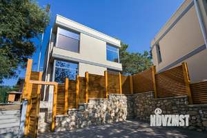 Дом 146м², 3-этажный, участок 4 сот.