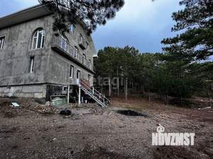 Дом 400м², 3-этажный, участок 15 сот.