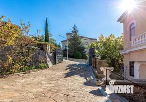 Дом 528м², 3-этажный, участок 17 сот.