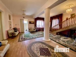 Дом 532м², 3-этажный, участок 10 сот.