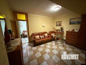 Дом 317м², 3-этажный, участок 5 сот.