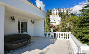 Дом 349м², 3-этажный, участок 9 сот.