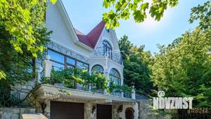 Дом 185м², 2-этажный, участок 5 сот.