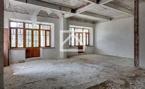 Дом 1157м², 3-этажный, участок 20 сот.