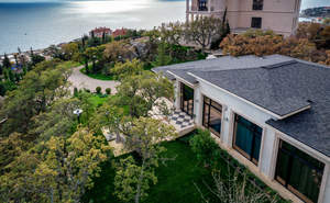 Дом 3271м², 3-этажный, участок 63 сот.