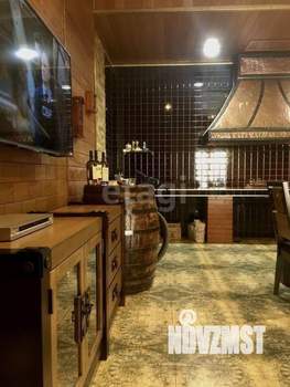 Дом 320м², 2-этажный, участок 8 сот.