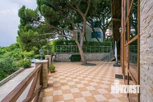 Дом 350м², 3-этажный, участок 2 сот.