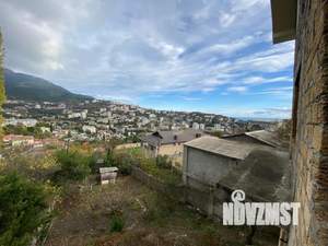 Дом 247м², 3-этажный, участок 6 сот.