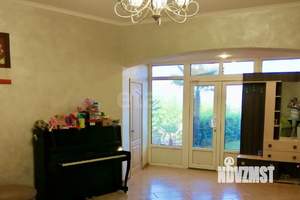 Дом 363м², 3-этажный, участок 4 сот.