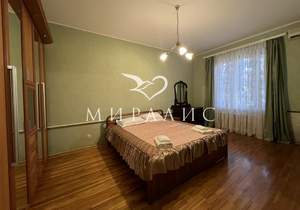 Дом 210м², 2-этажный, участок 5 сот.