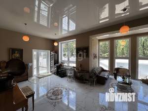 Дом 606м², 4-этажный, участок 15 сот.