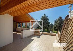 Дом 267м², 3-этажный, участок 5 сот.