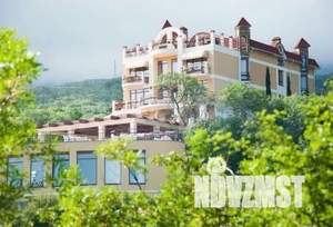 Дом 1136м², 4-этажный, участок 120 сот.