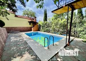 Дом 184м², 2-этажный, участок 7 сот.