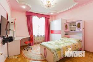 Дом 267м², 3-этажный, участок 7 сот.