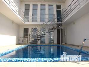 Дом 440м², 3-этажный, участок 6 сот.