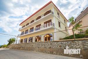 Коттедж 740м², 3-этажный, участок 6 сот.