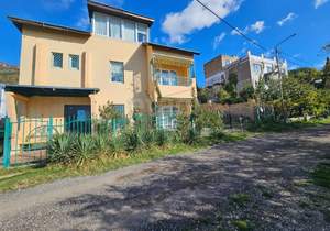 Дом 300м², 3-этажный, участок 4 сот.