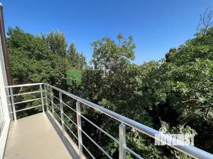 Дом 363м², 3-этажный, участок 4 сот.