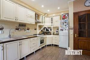 Дом 210м², 3-этажный, участок 6 сот.