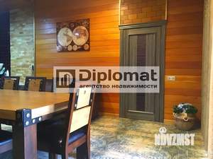 Дом 320м², 2-этажный, участок 10 сот.