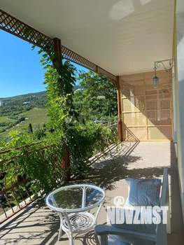 Дом 520м², 3-этажный, участок 8 сот.