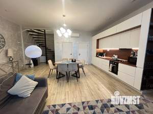 Таунхаус 145м², 3-этажный, участок 1 сот.