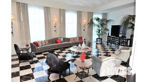 Дом 830м², 3-этажный, участок 10 сот.