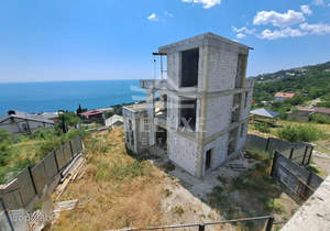 Дом 233м², 3-этажный, участок 4 сот.