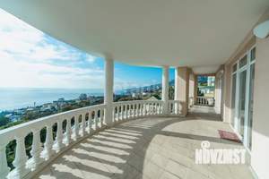 Дом 770м², 3-этажный, участок 22 сот.