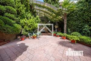 Дом 285м², 3-этажный, участок 9 сот.