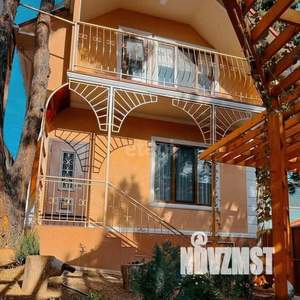 Дом 259м², 2-этажный, участок 4 сот.