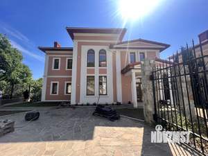 Дом 370м², 3-этажный, участок 9 сот.