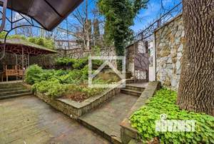 Дом 300м², 3-этажный, участок 3 сот.