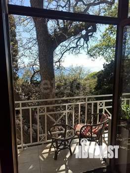 Дом 198м², 5-этажный, участок 3 сот.