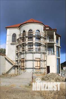 Дом 870м², 3-этажный, участок 20 сот.