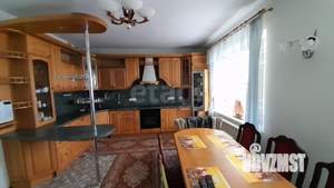 Дом 498м², 3-этажный, участок 12 сот.