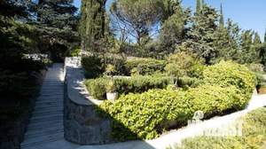 Дом 267м², 3-этажный, участок 35 сот.