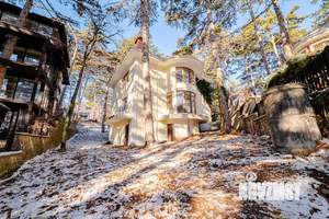 Дом 300м², 3-этажный, участок 10 сот.