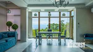 Дом 390м², 4-этажный, участок 10 сот.